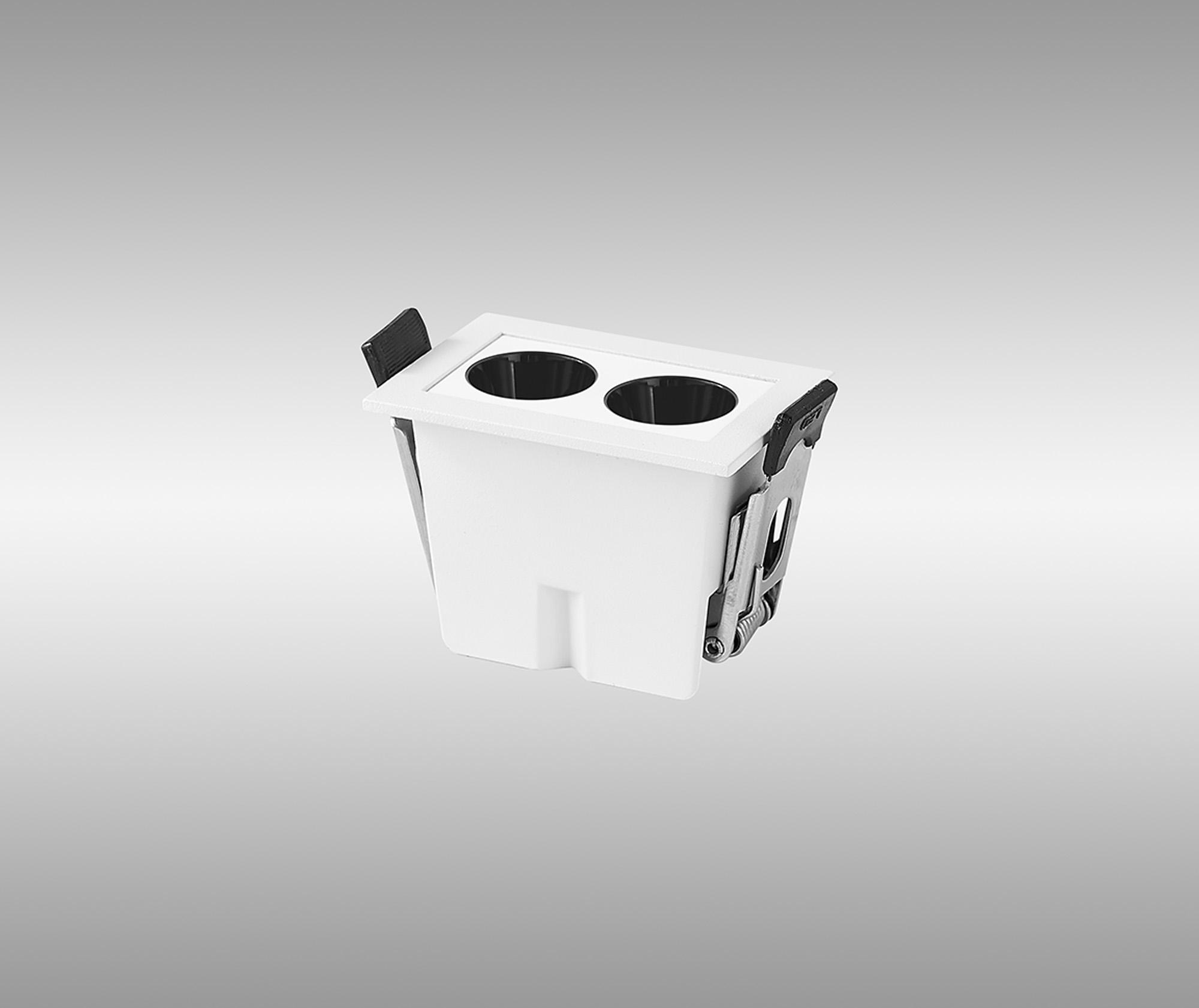 Blau Linear Recessed Spotlight