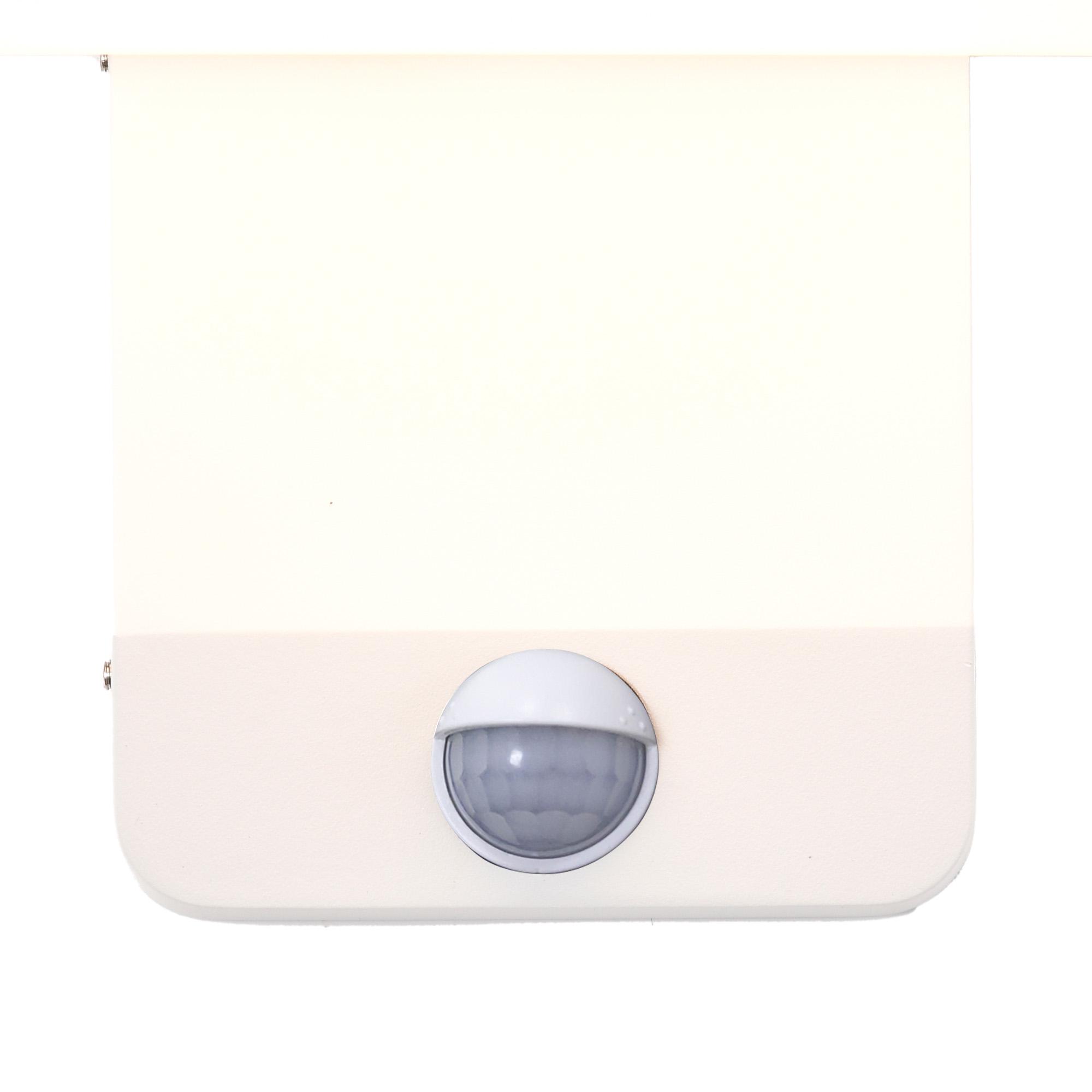 Cooper PIR Motion Sensor Wall Lamp