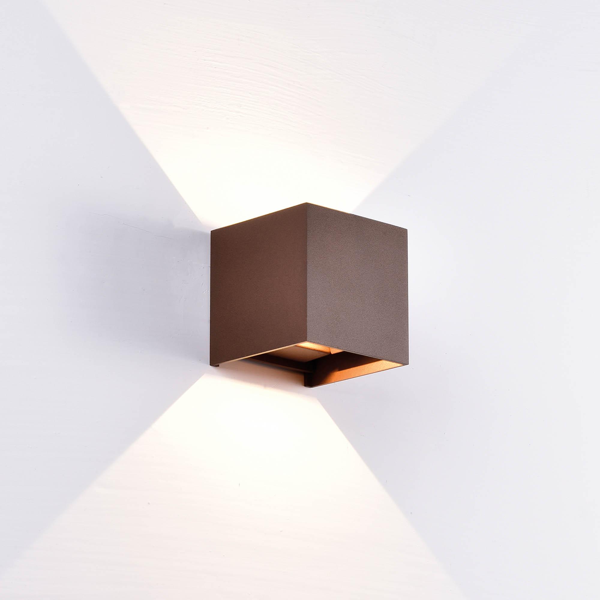 Davos Square Wall Lamp