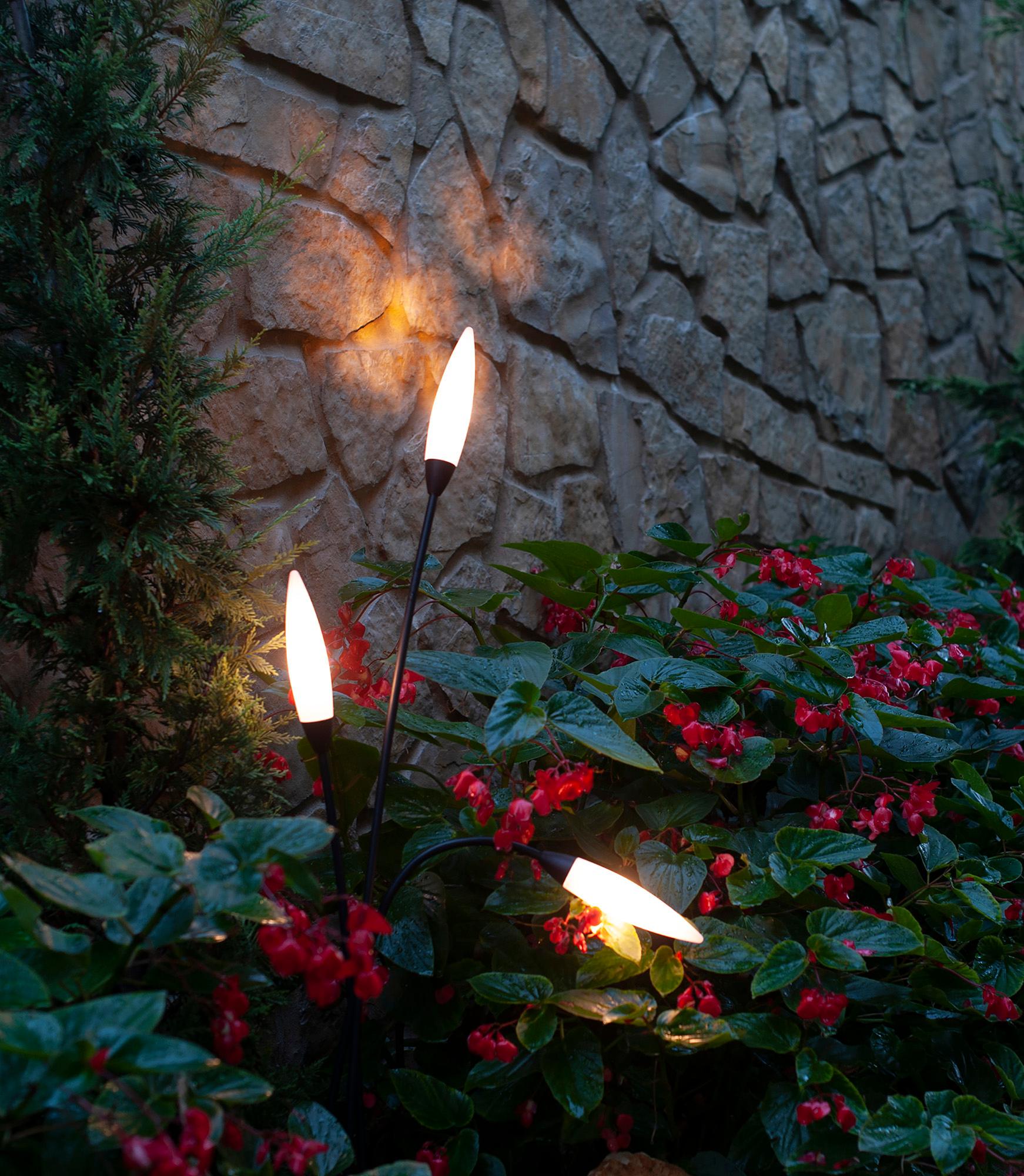Espiga Multi-Head Post Lamp