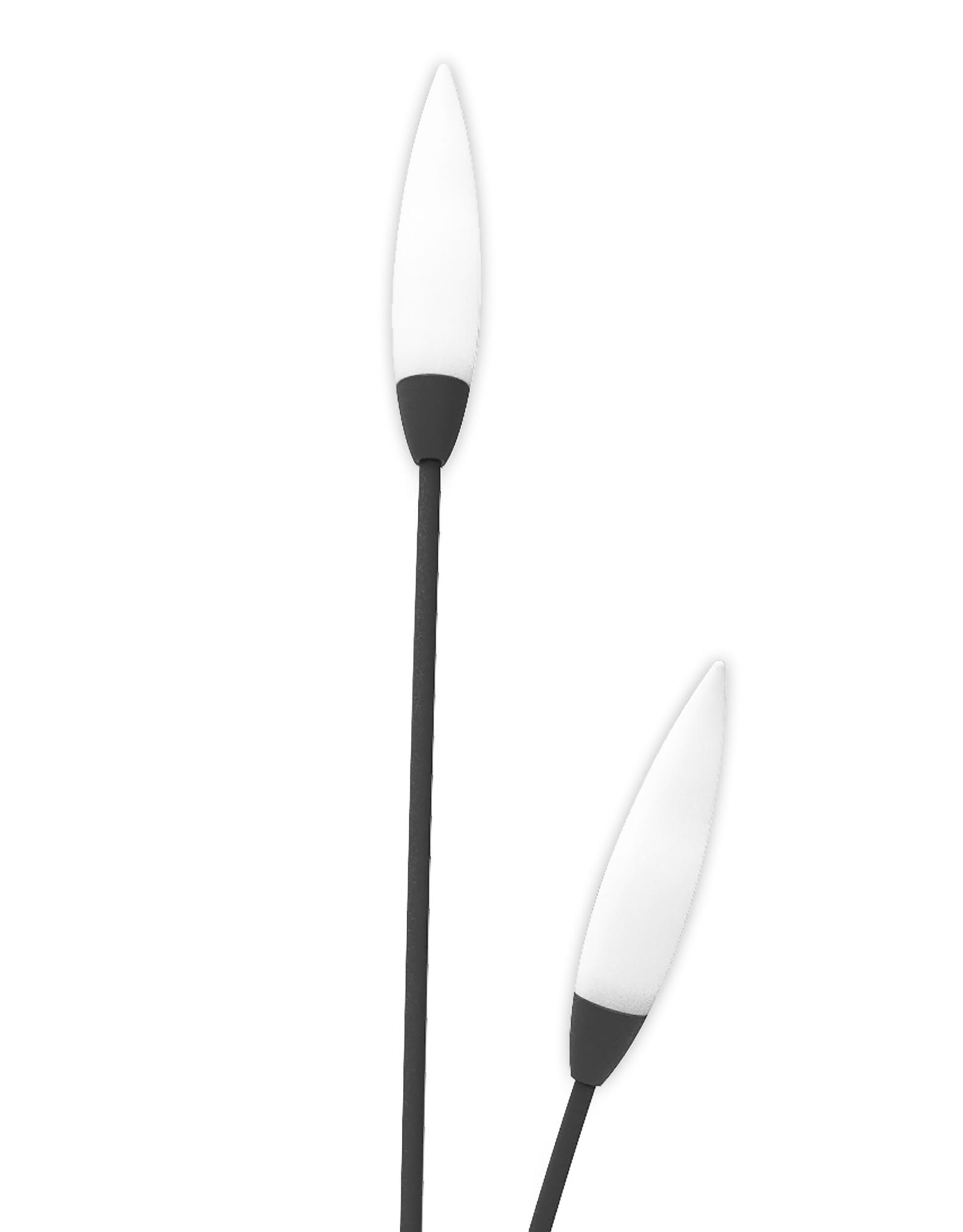 Espiga Multi-Head Post Lamp