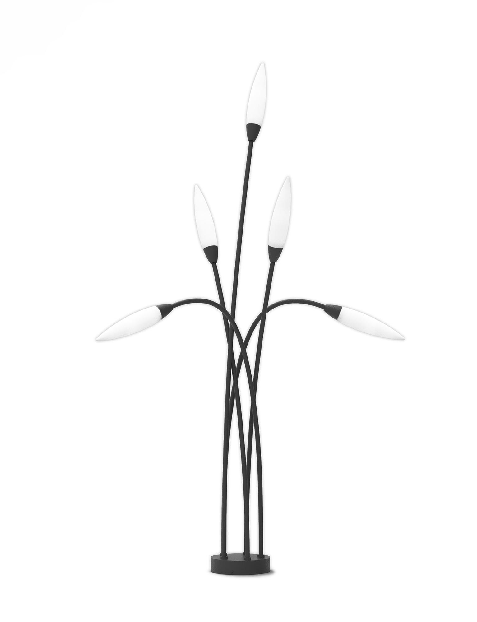 Espiga Multi-Head Post Lamp