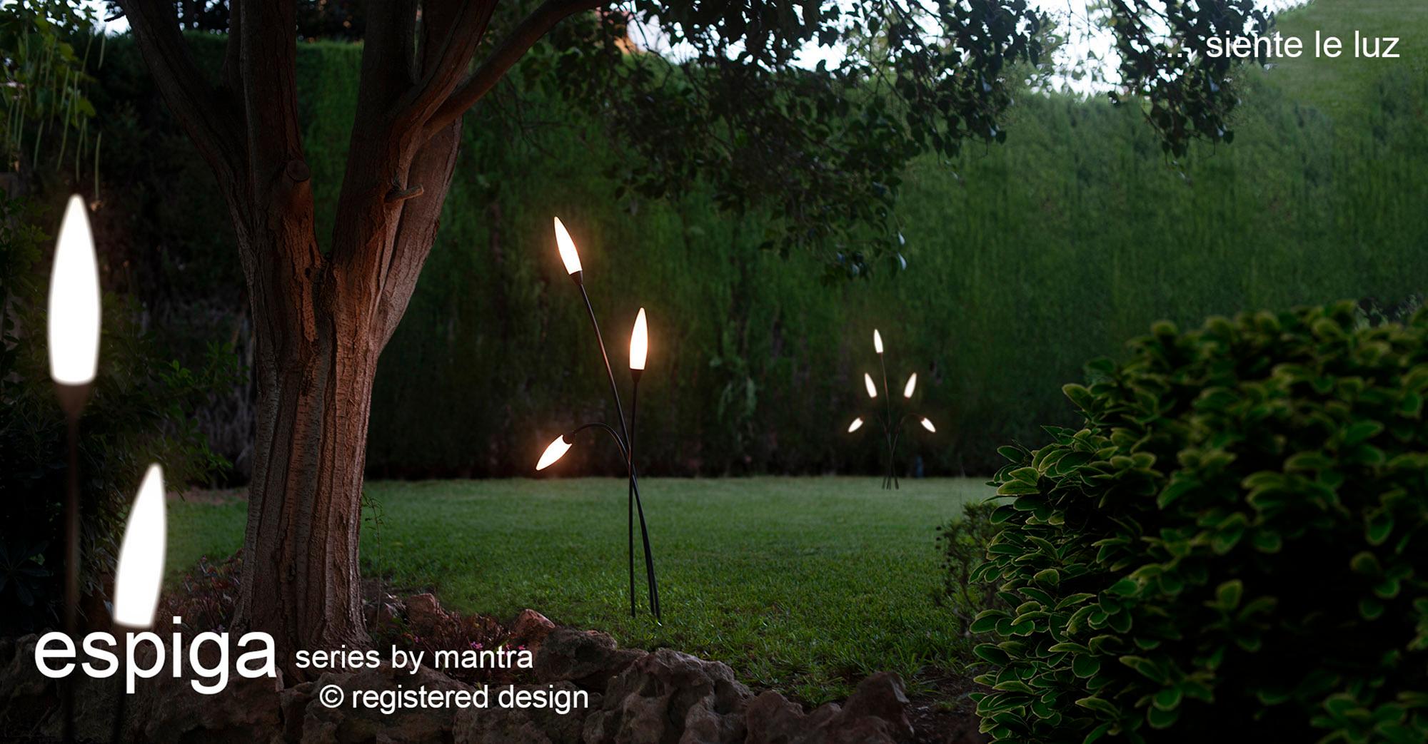 Espiga Multi-Head Post Lamp