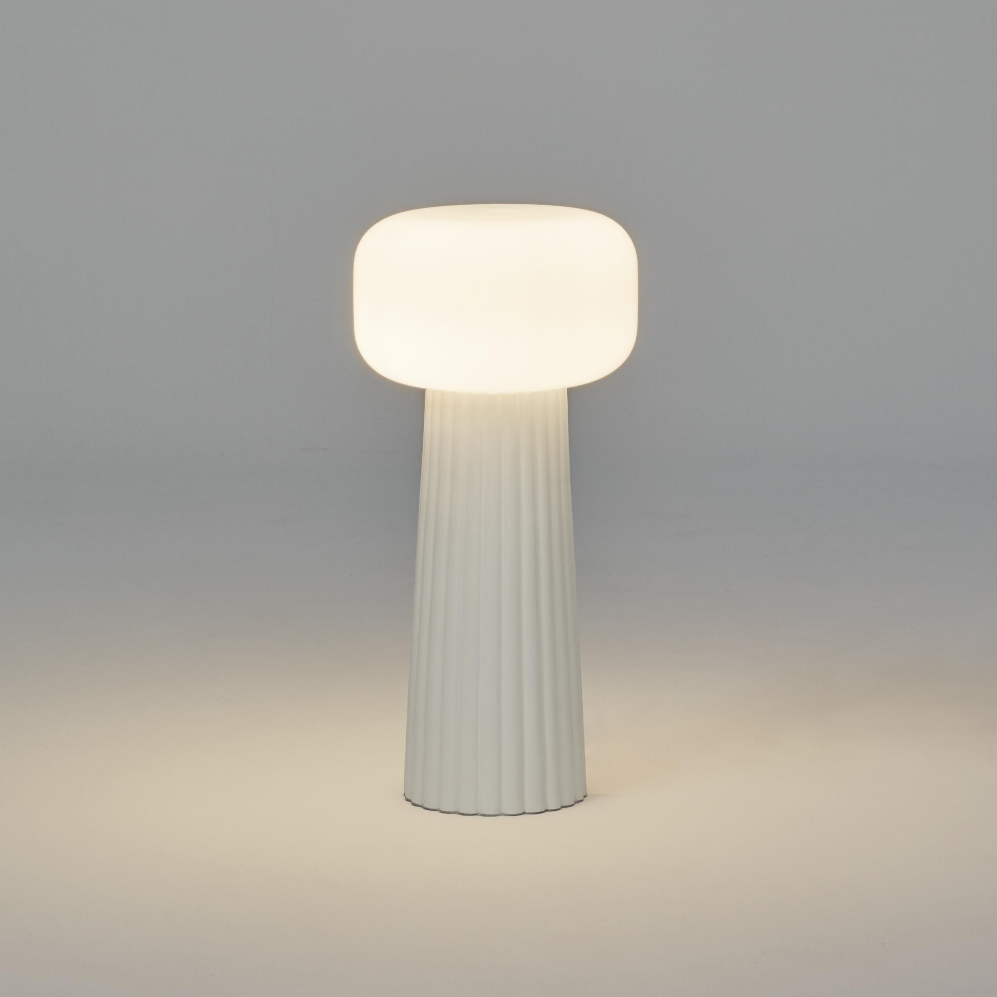 Faro Table Lamp