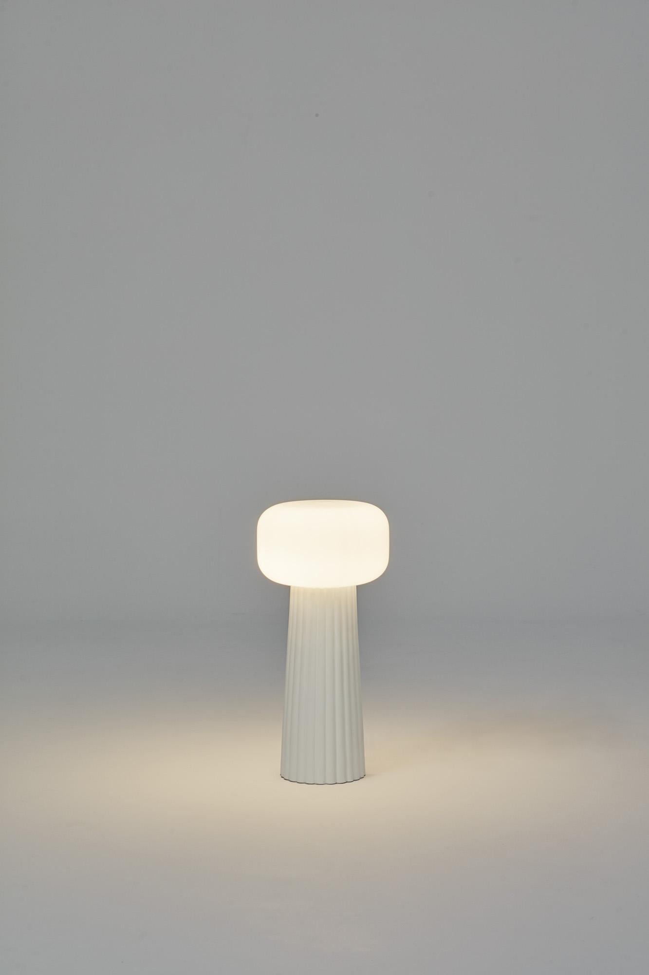 Faro Table Lamp
