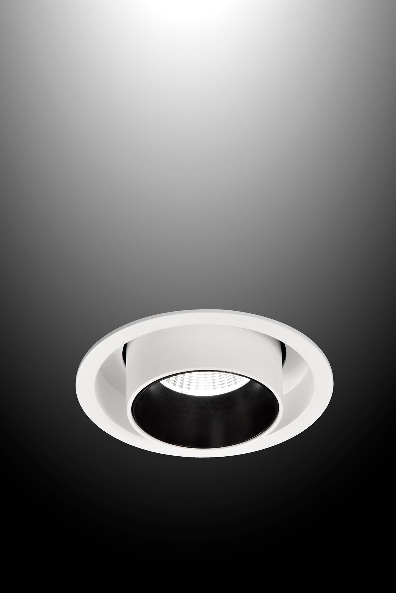 Garda Retractable Recessed Swivel Spotlight