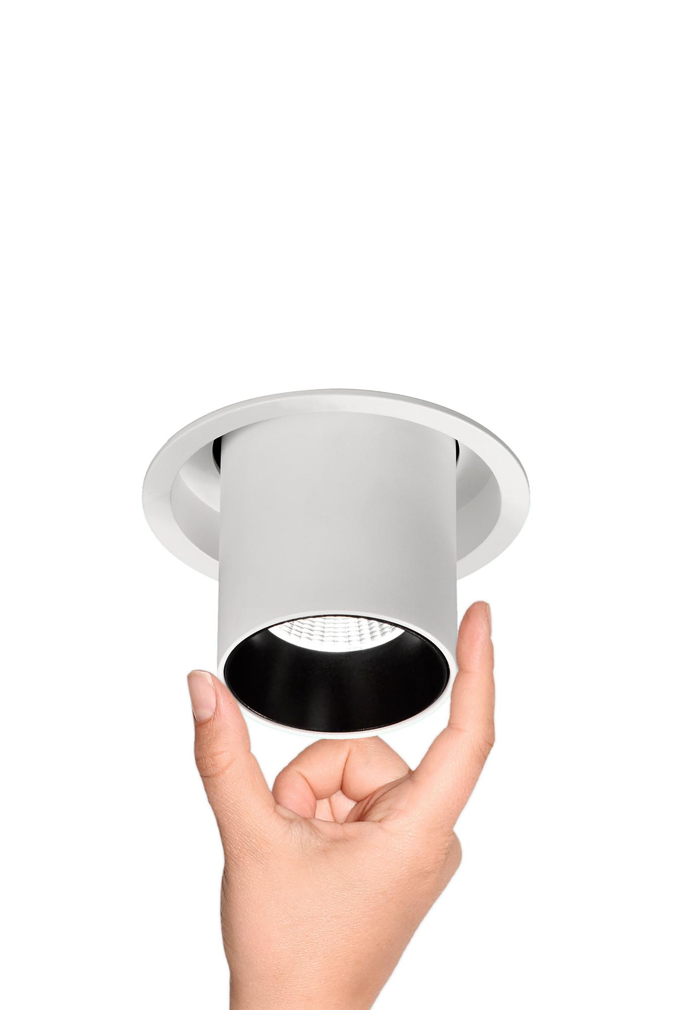 Garda Retractable Recessed Swivel Spotlight