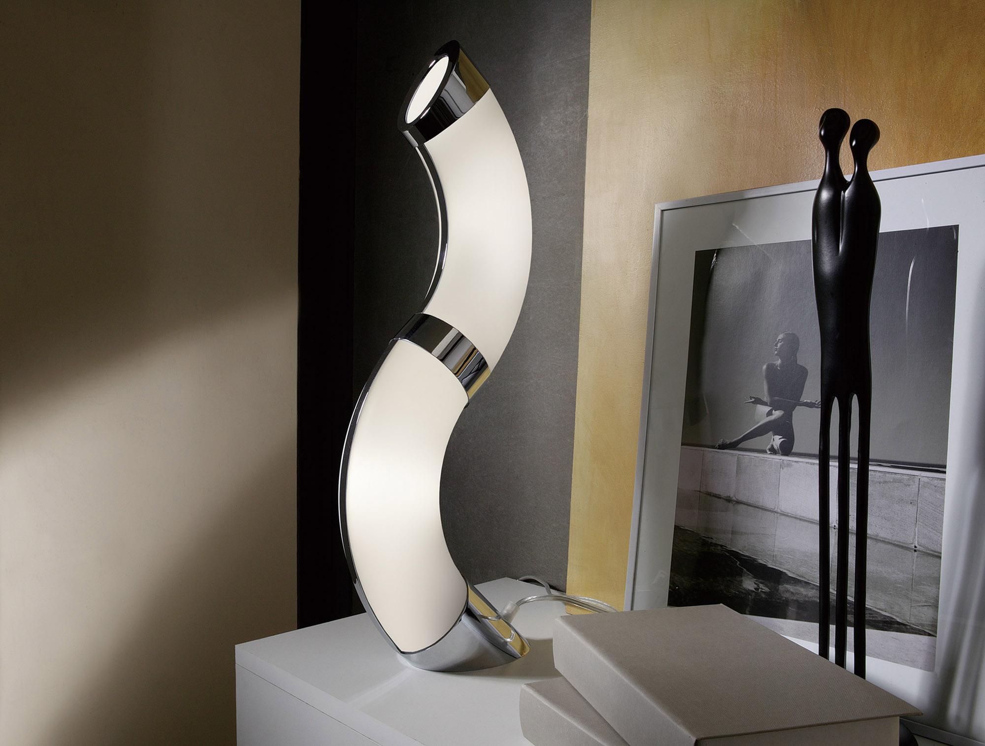 Guss Table Lamp