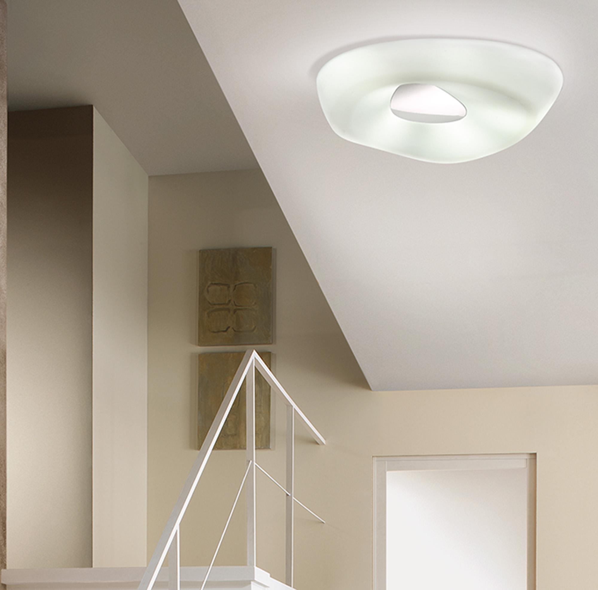 Huevo Ceiling