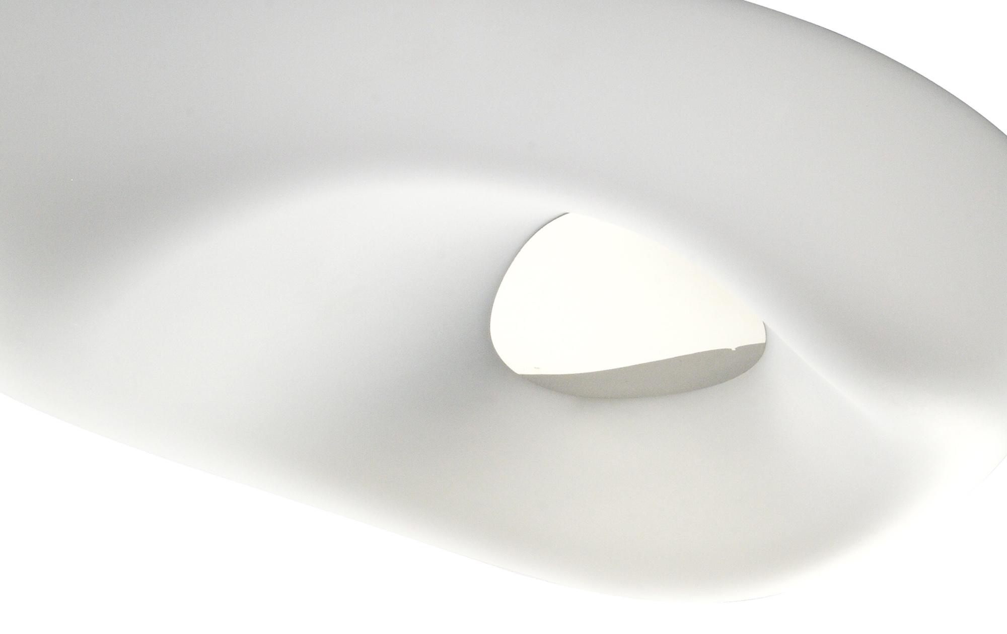 Huevo Ceiling