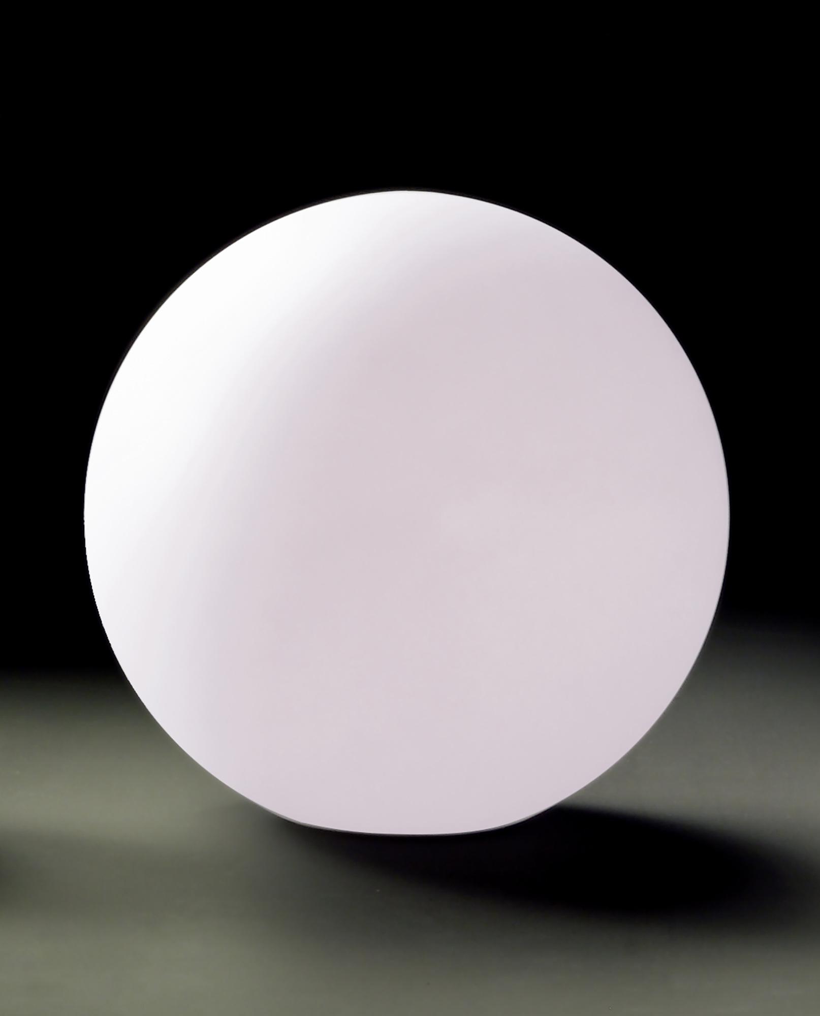 Huevo Ball Table Lamp