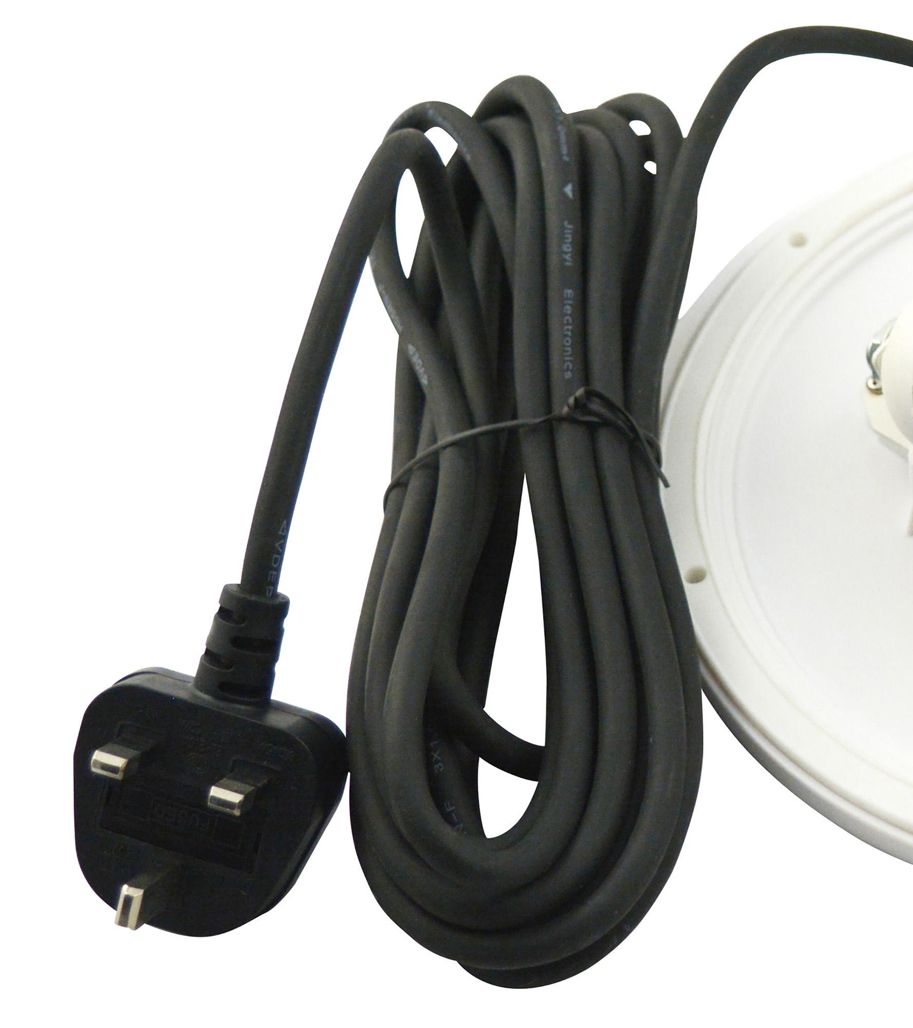 E27 Plate 2 Light CFL Outdoor IP44 Supplied With 5M Cable, White