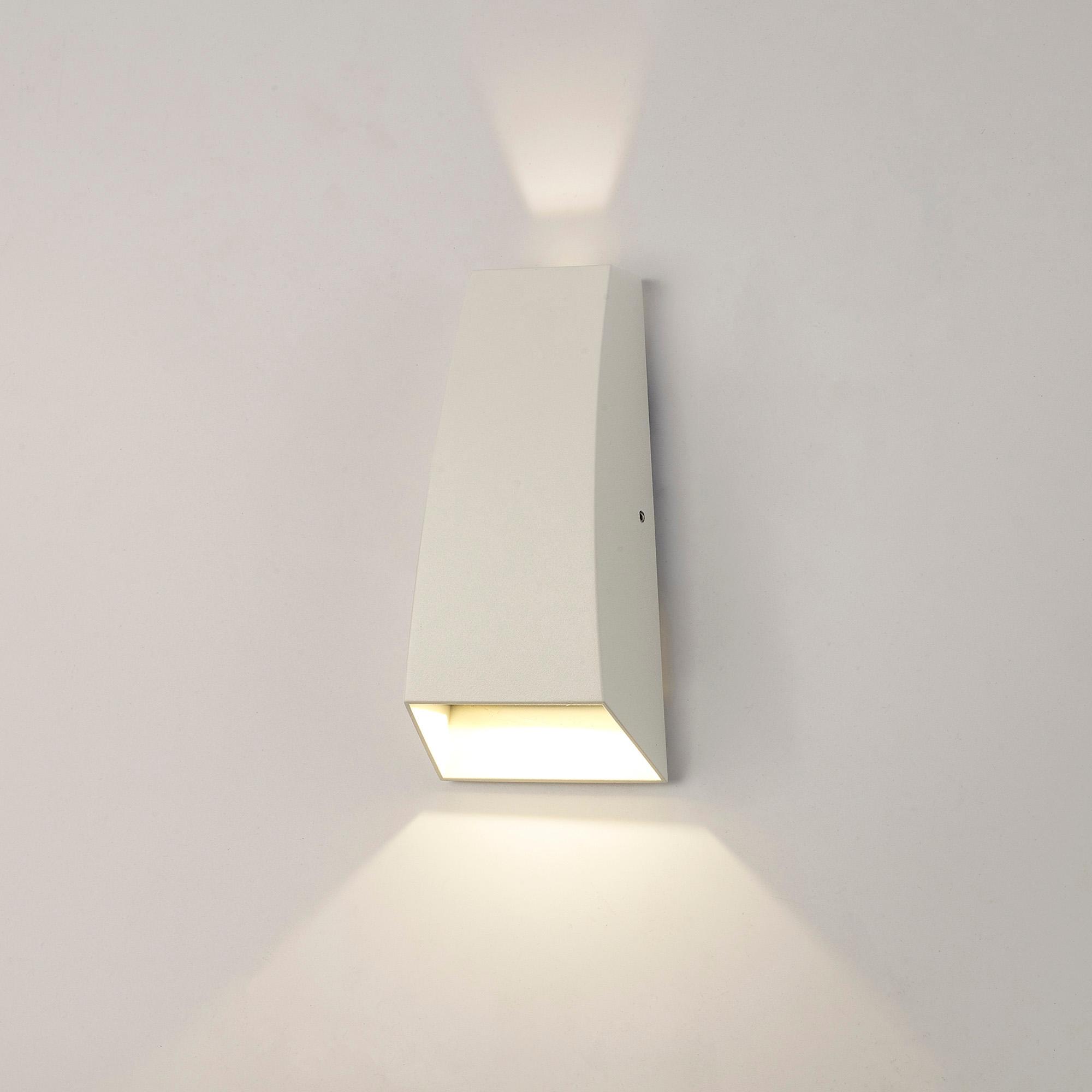Jackson Wall Lamp, 6W LED, 3000K, 420lm, IP54, Sand White, 3yrs Warranty