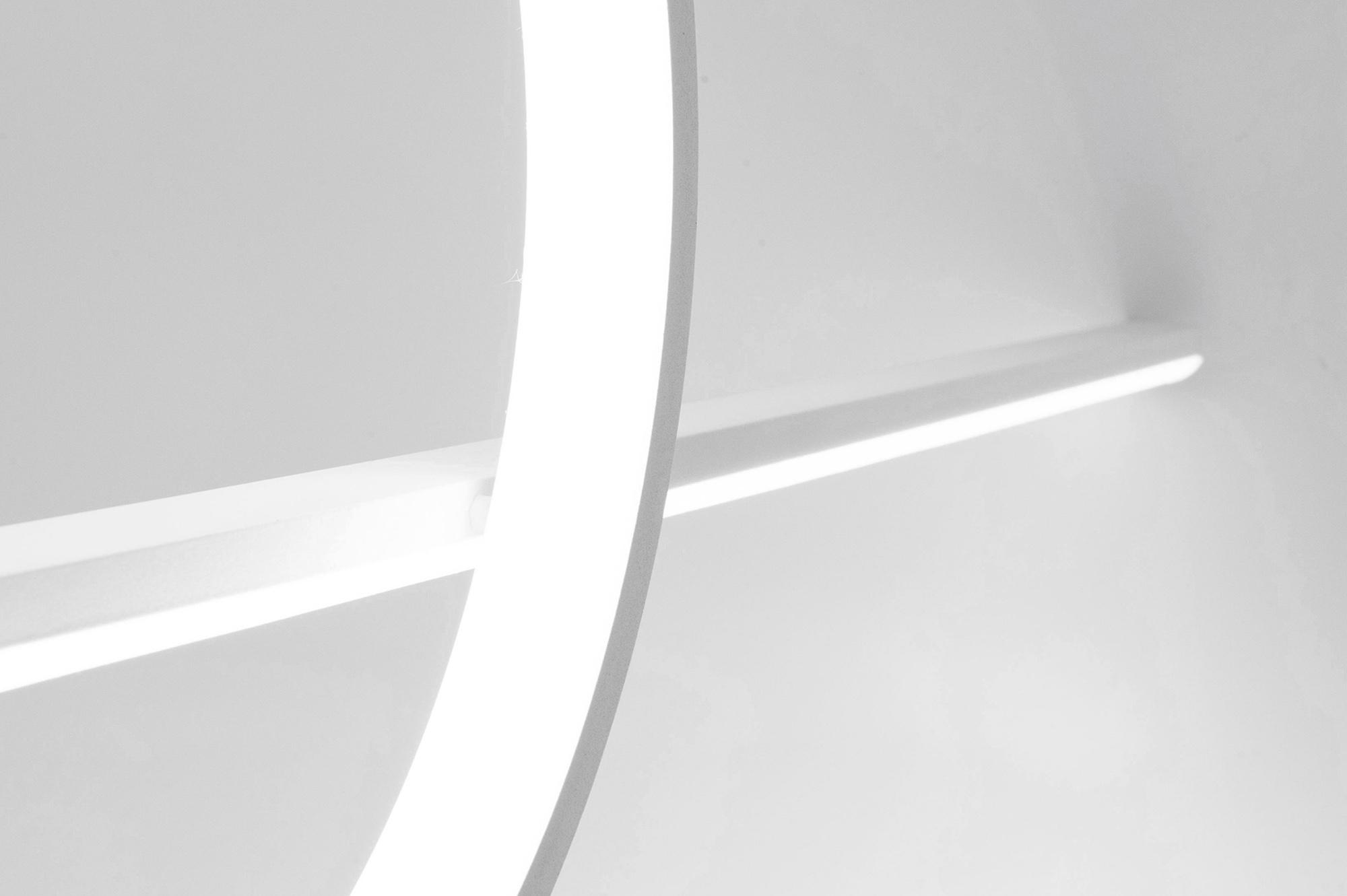 Kitesurf Centre Loop Linear Pendant