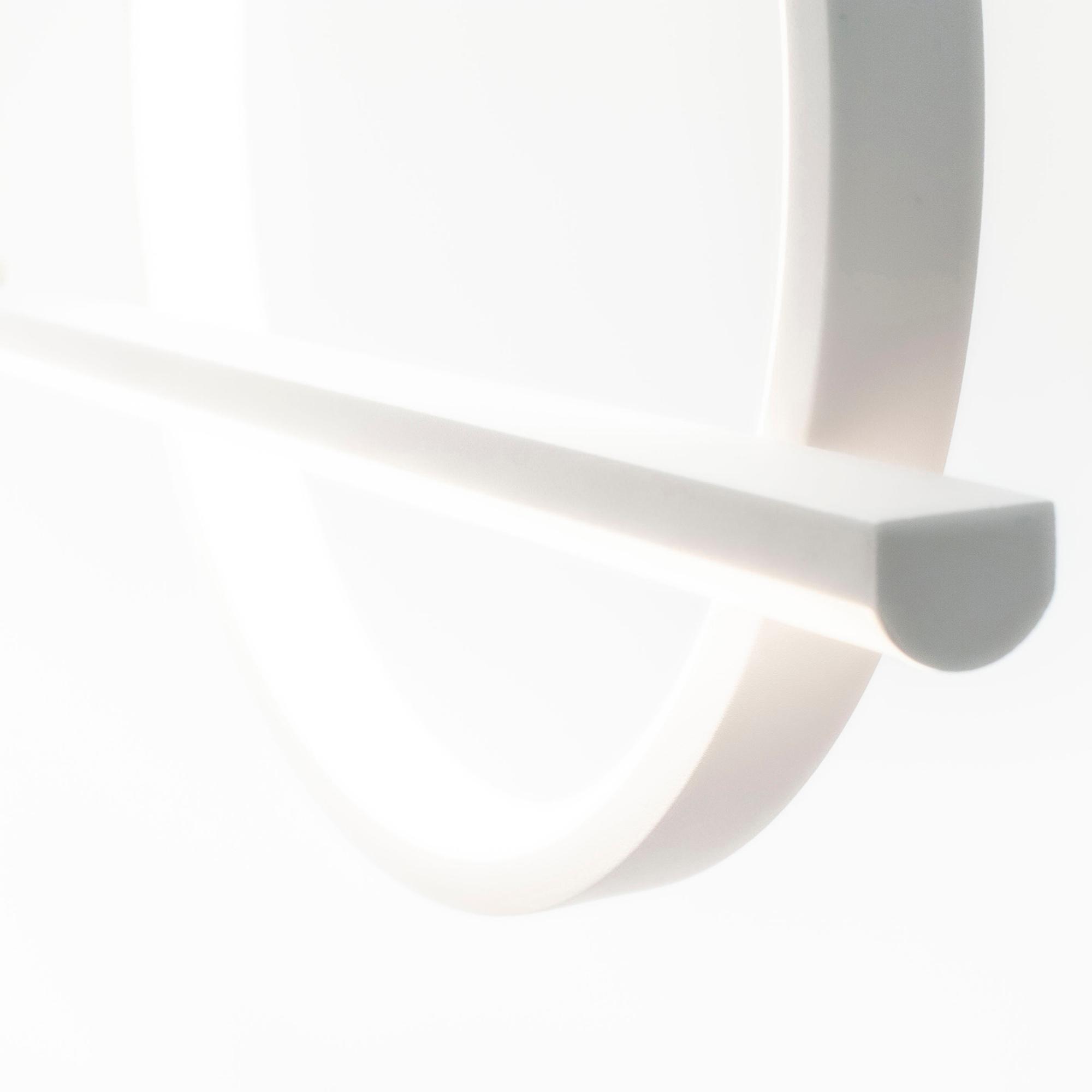 Kitesurf Centre Loop Linear Pendant