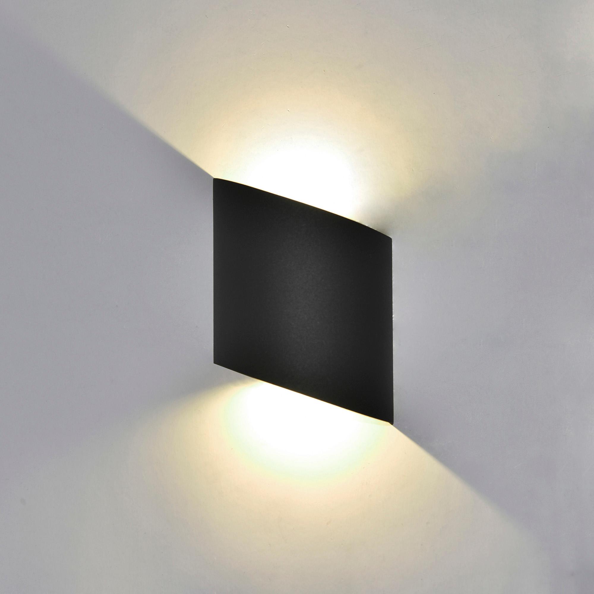 Sochi Wall Lamp