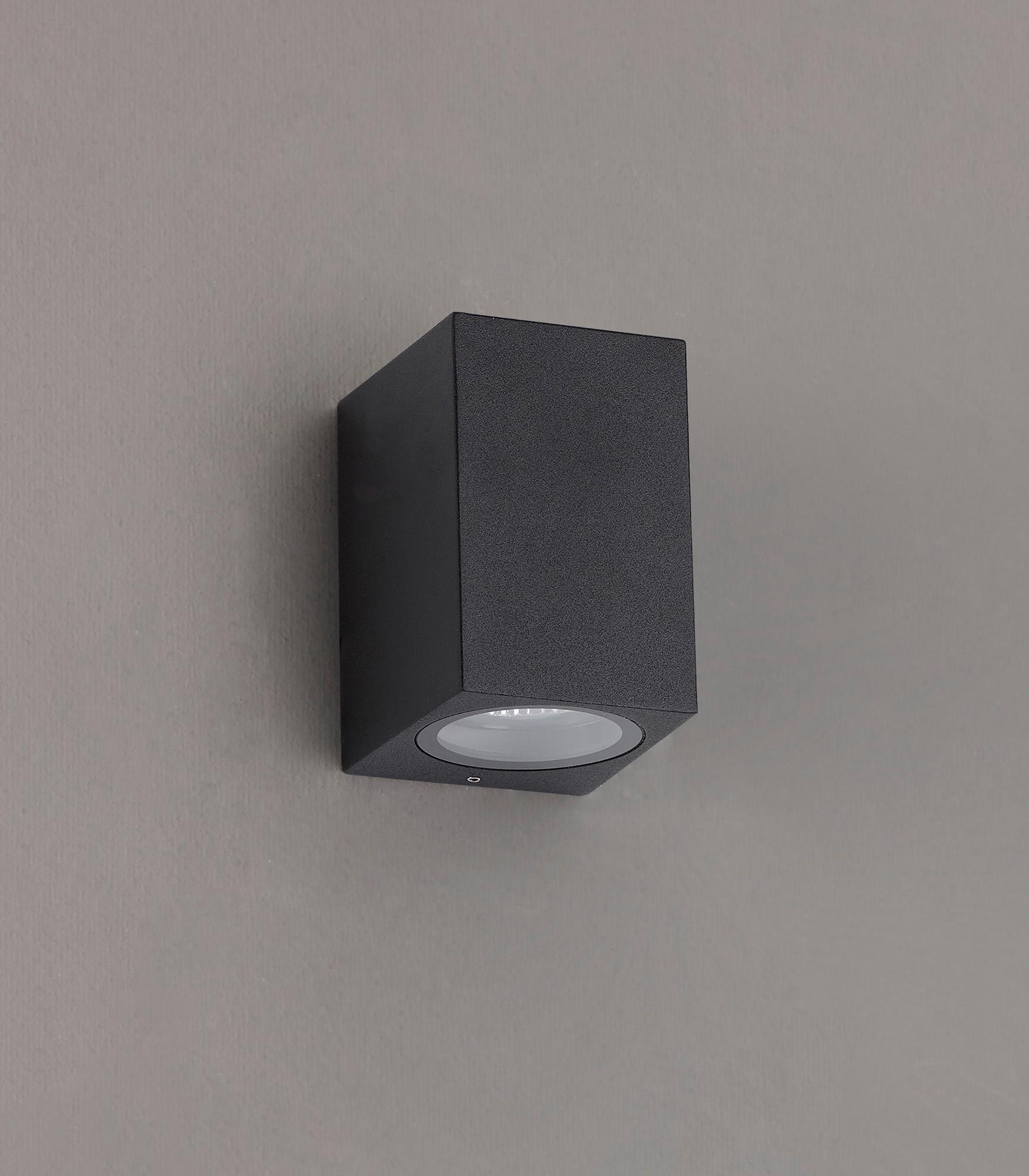 Tomar Rectangle Wall Lamp